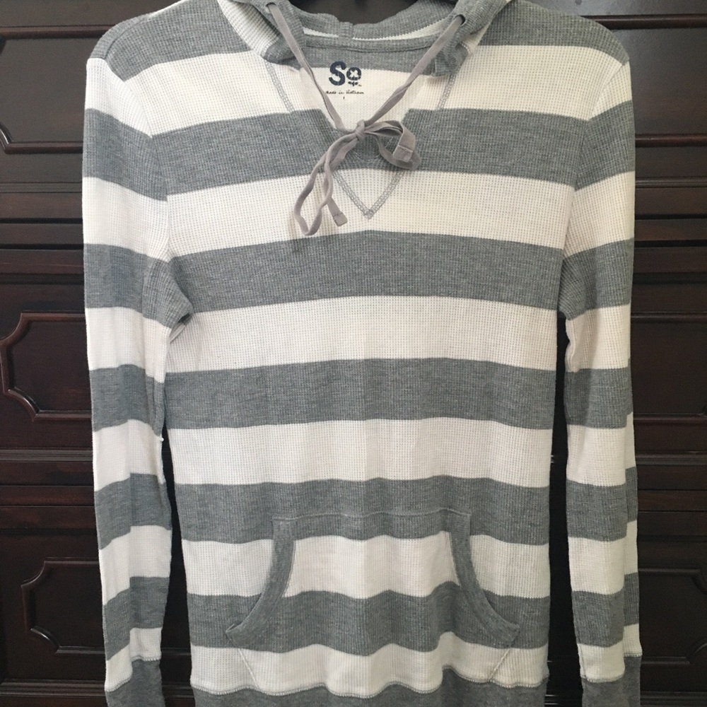 Pullover sweater